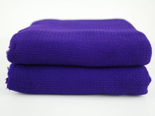 Lade das Bild in den Galerie-Viewer, The Violet Throw