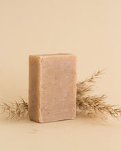 Lade das Bild in den Galerie-Viewer, Nourishing Baobab Soap
